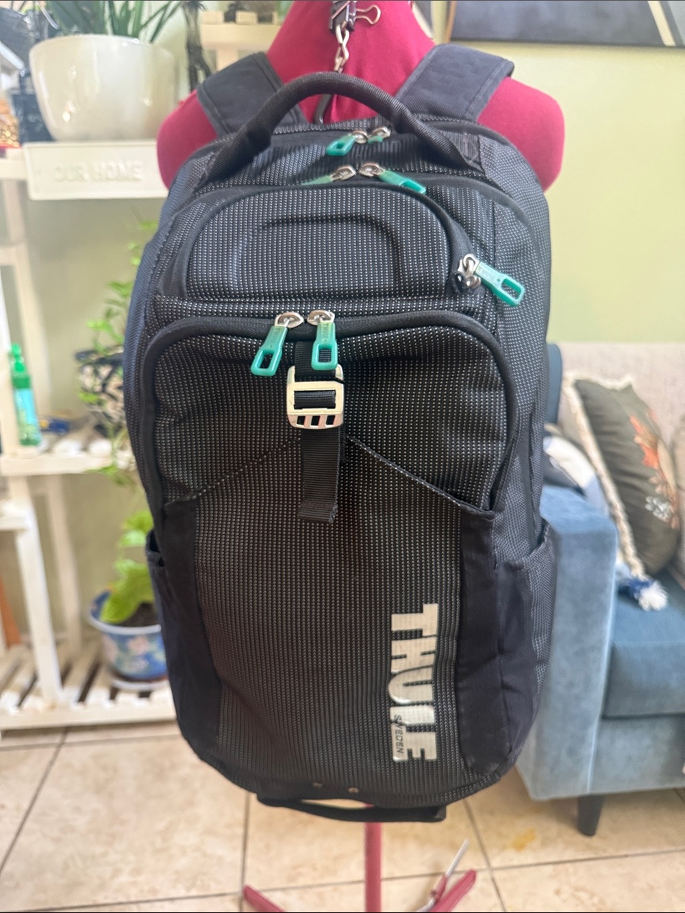 Thule Crossover 32L Backpack, pee-owned.